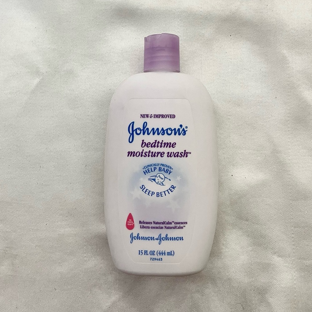 NEW Johnsons bedtime moisturize wash sleep better 15oz